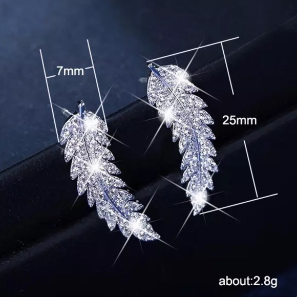 New Silver Leaf Stud Zircon Earrings - Picture 5 of 5